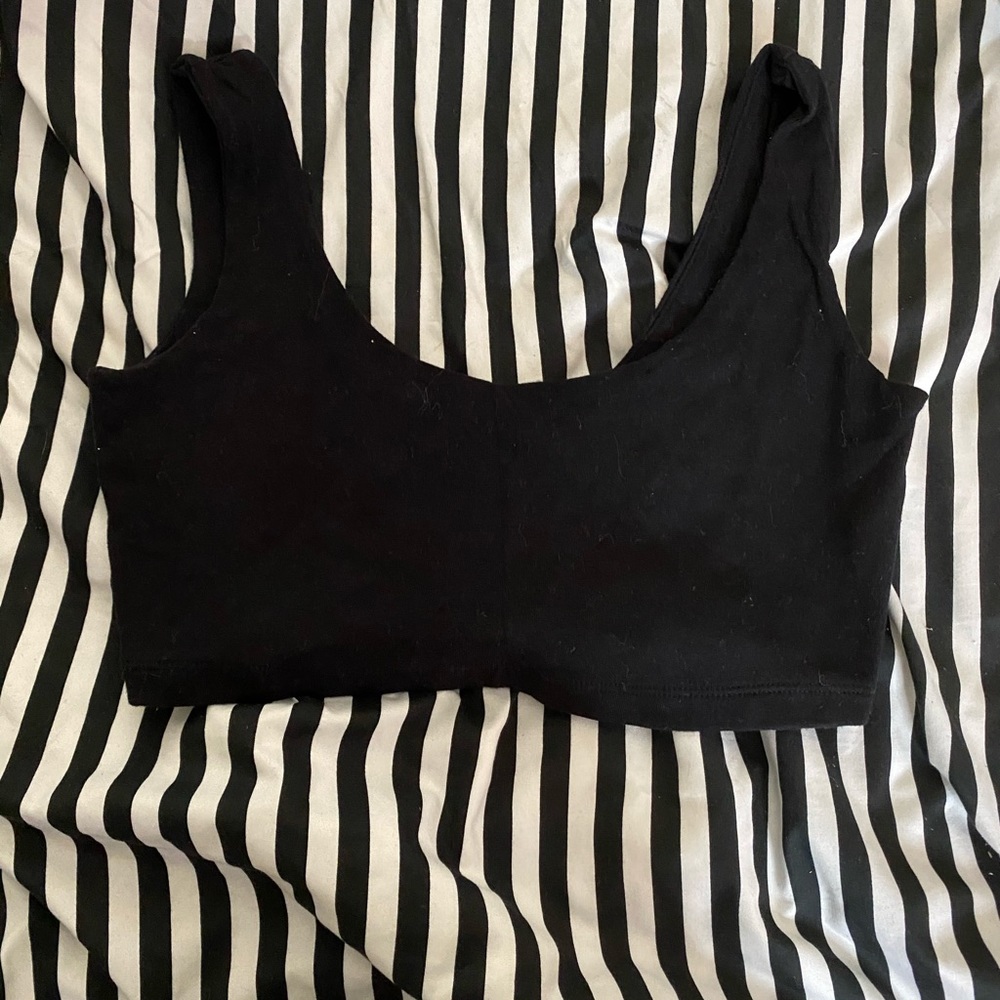 Black crop top